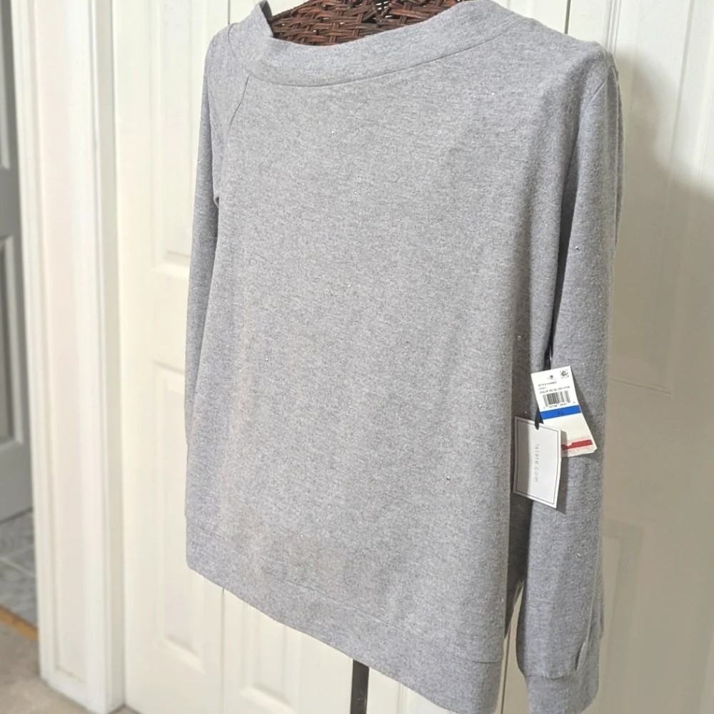 NWT Soft Gray Sweatshirt Top w/ Slight off the Shoulder Neckline - Long Sleeve - Picture 3 of 11